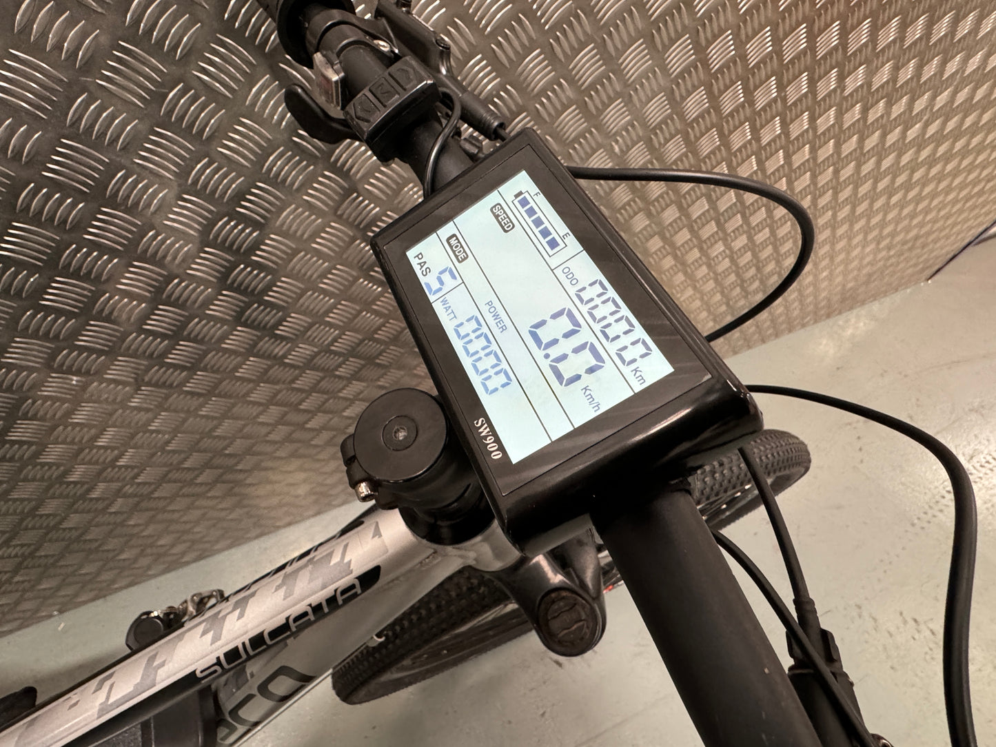 Carrera sulcata 1000w 48v electric e bike