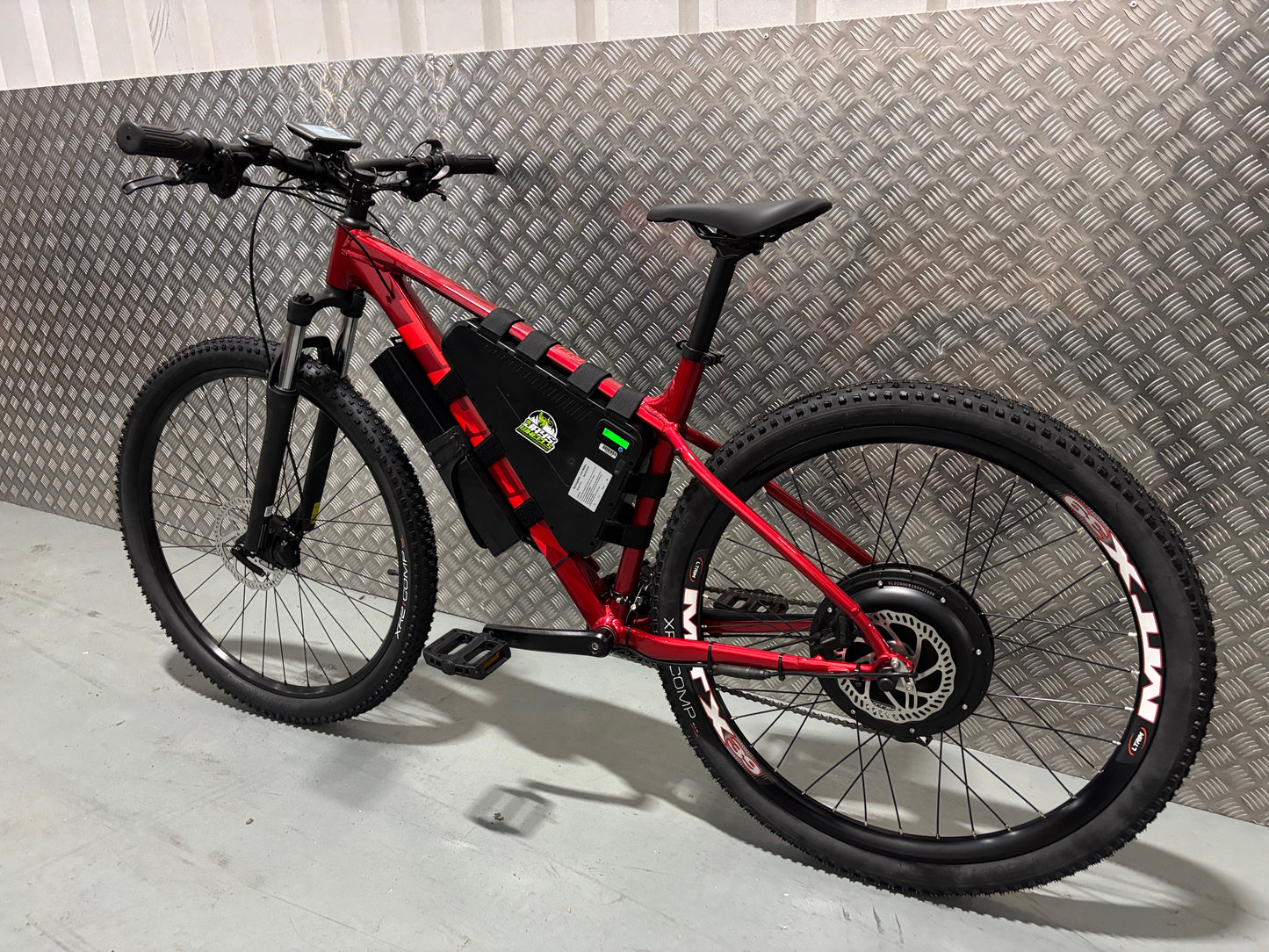 Trek marlin 4 2000w 52v electric e bike