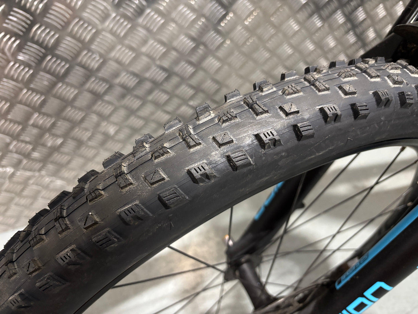 Specialized levo turbo hardtail mountain bike