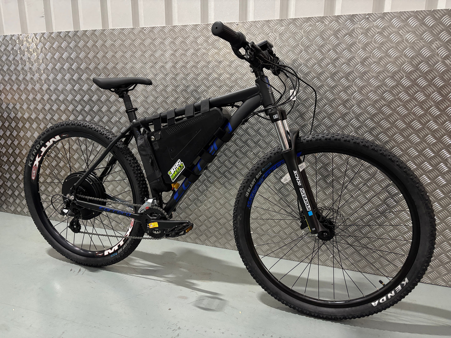 Carrera hellcat 2000w 52v electric e bike