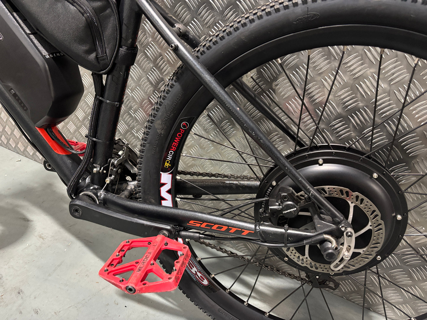 Scott aspect 1000w 48v electric e bike