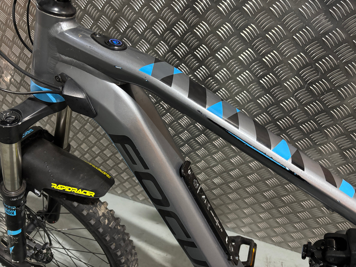 Focus jam 2 full suspension electric mountain bike