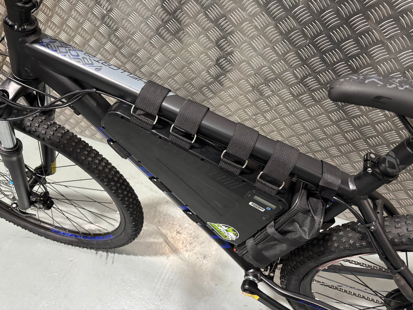 Carrera hellcat 2000w 52v electric e bike