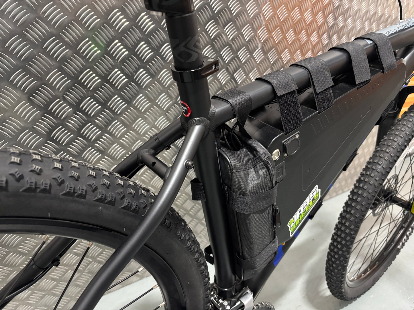 Carrera hellcat 2000w 52v electric e bike