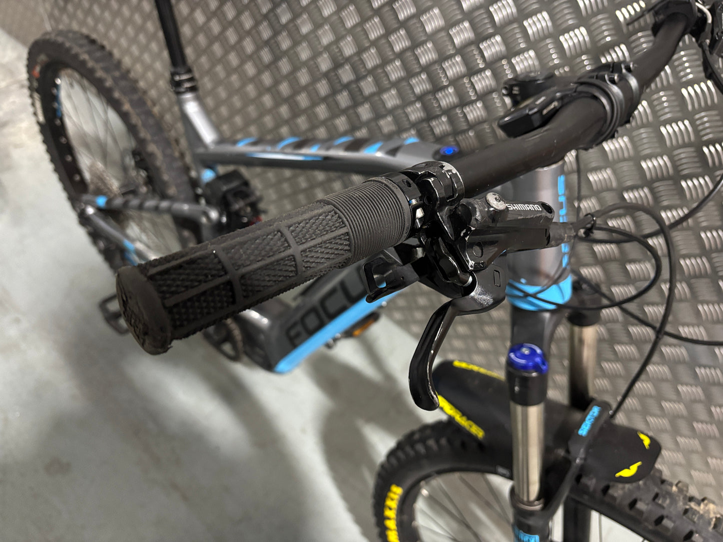 Focus jam 2 full suspension electric mountain bike