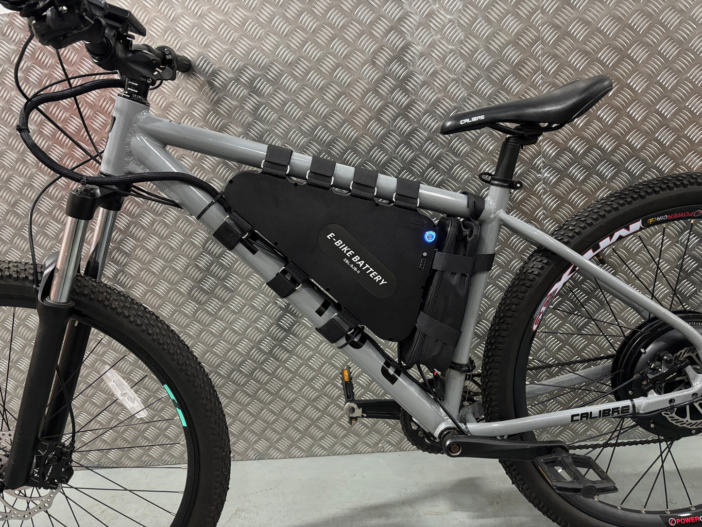Calibre 1000w 48v triangle battery electric e bike
