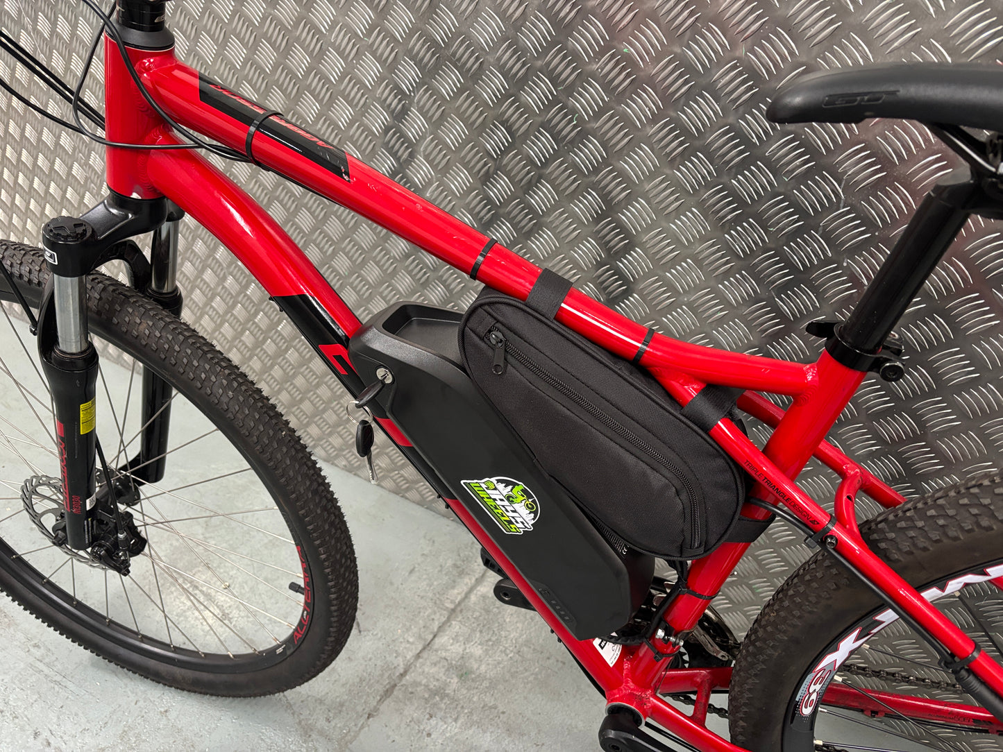 Gt aggressor 1000w 48v e bike