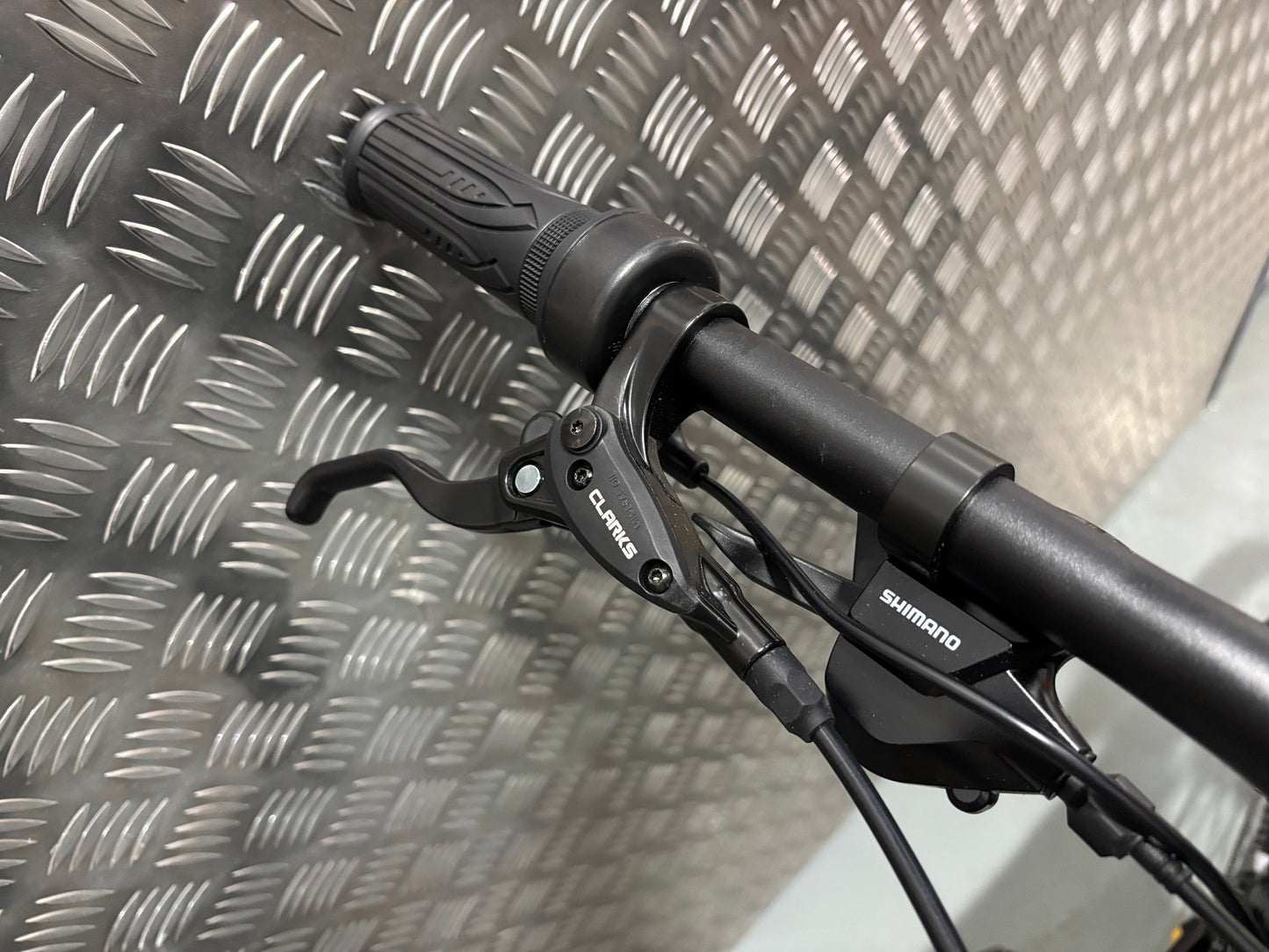Carrera hellcat 2000w 52v electric e bike
