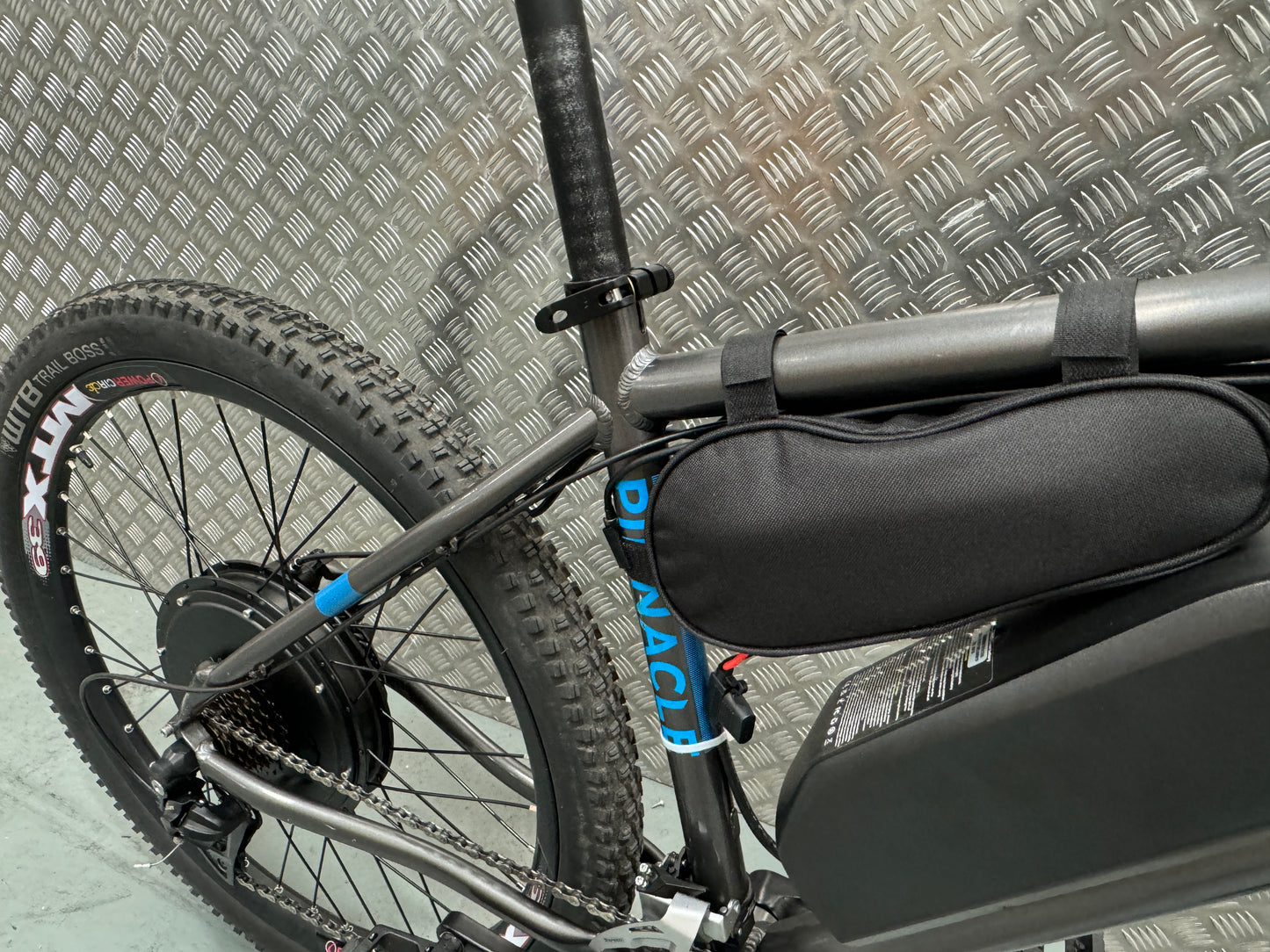 Pinnacle kapur 1000w 48v electric e bike