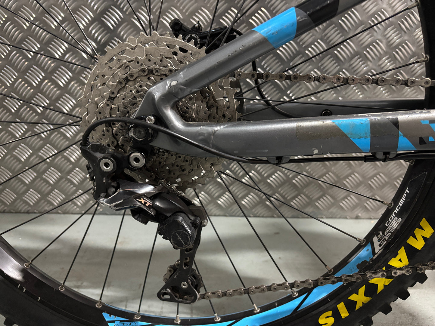 Focus jam 2 full suspension electric mountain bike