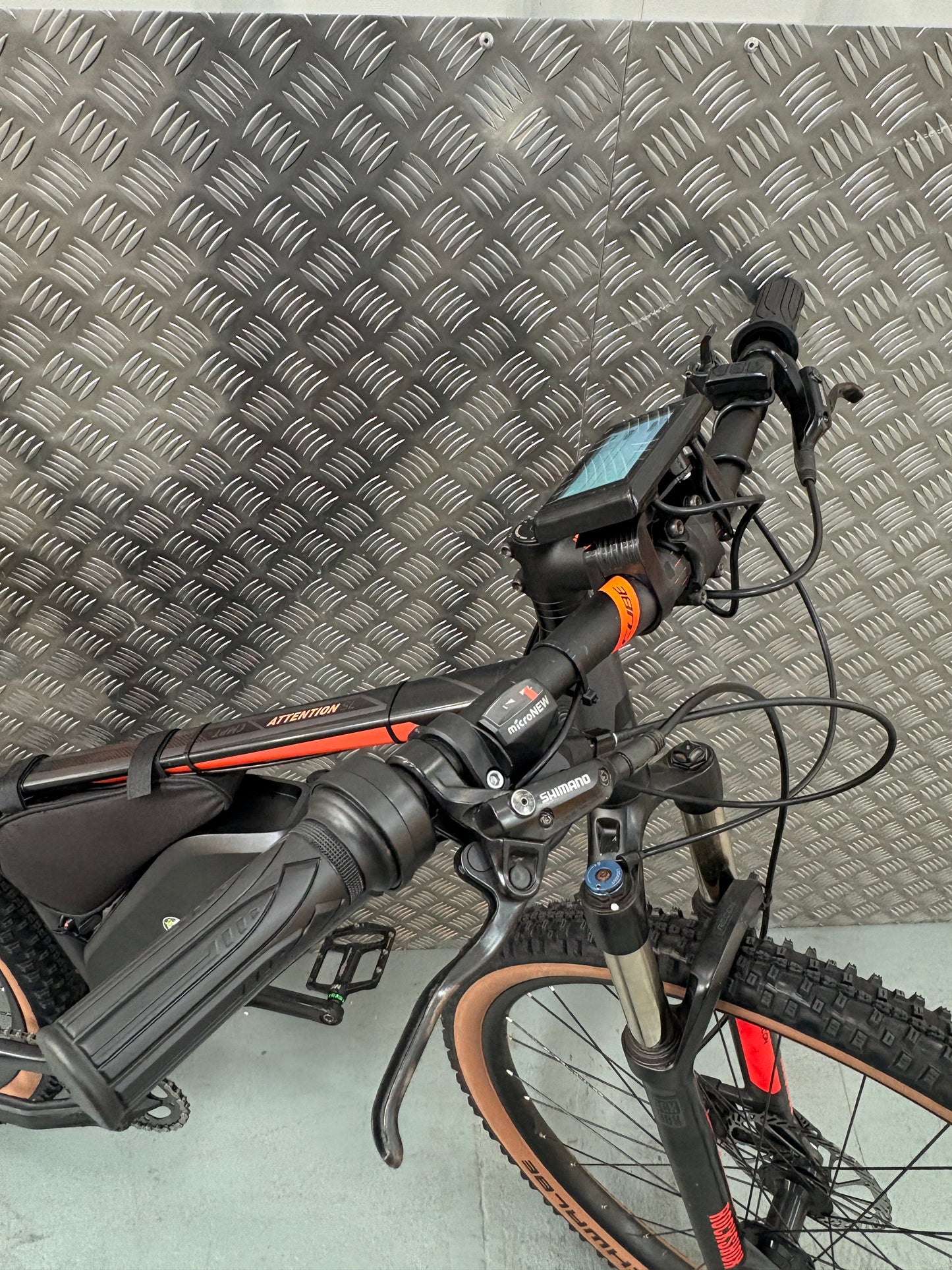 Cube attention 1000w 48v e bike