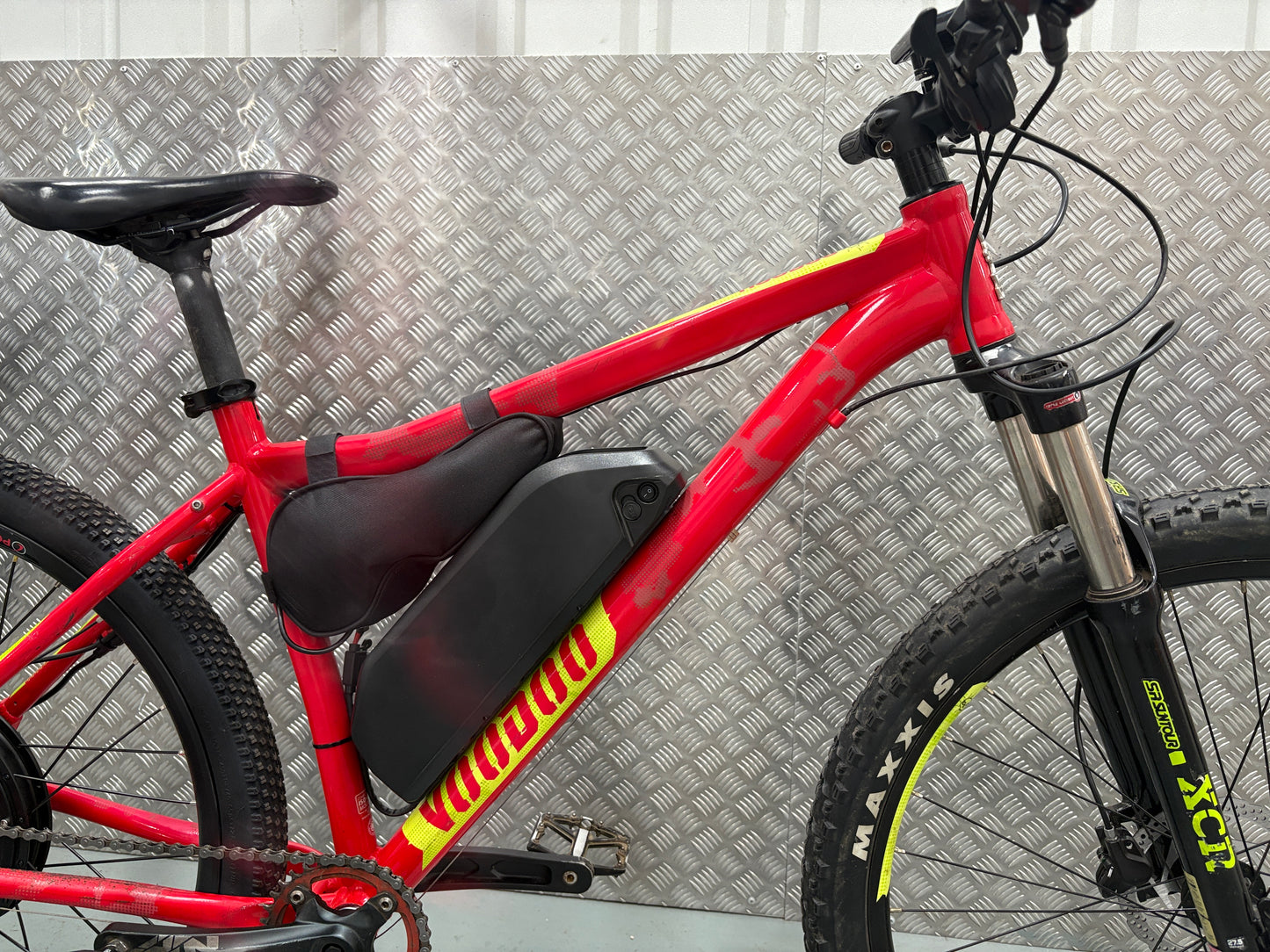 Voodoo hoodoo 1000w 48v e bike