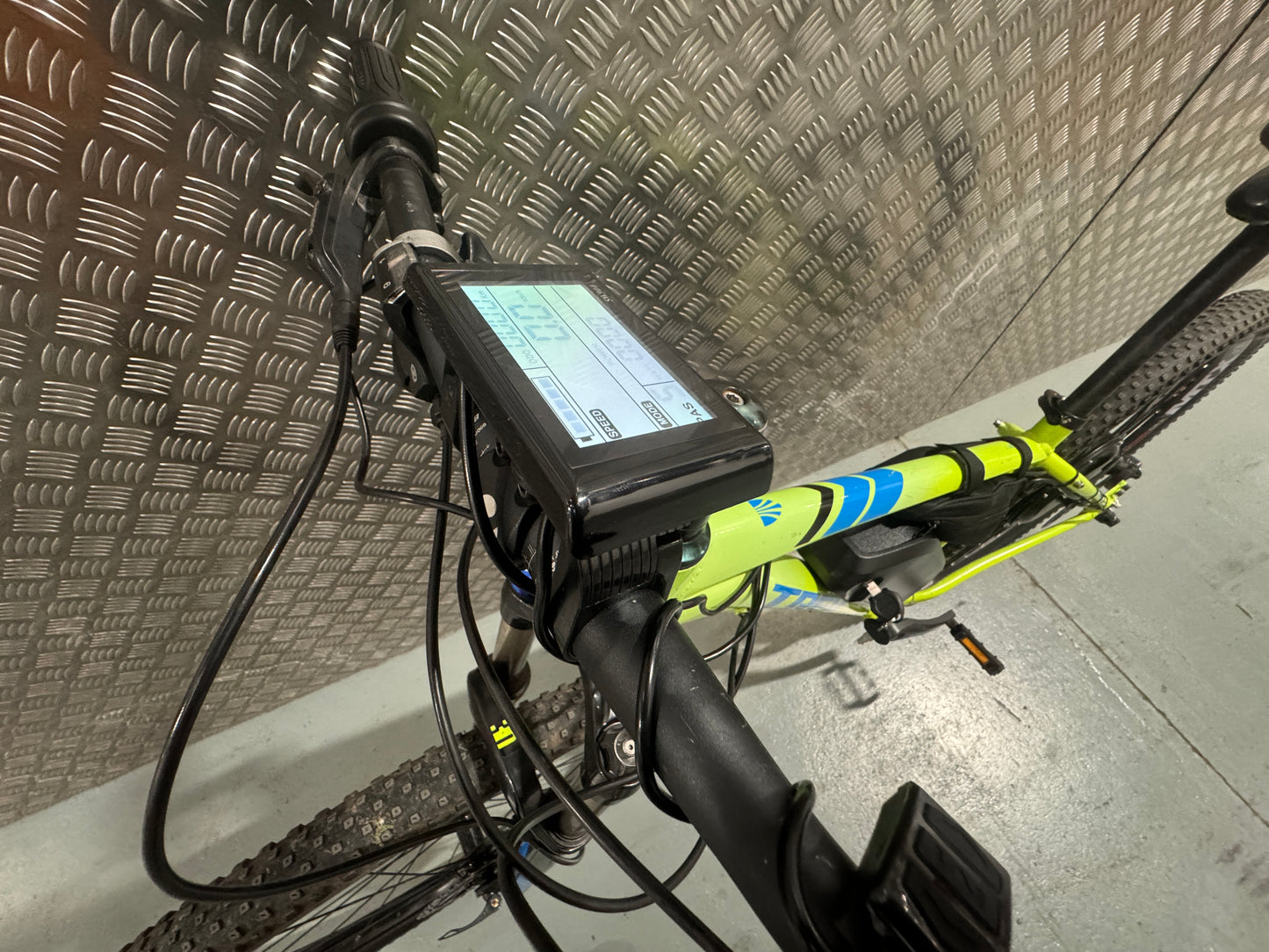 Trek x caliber 7 1000w 48v electric e bike