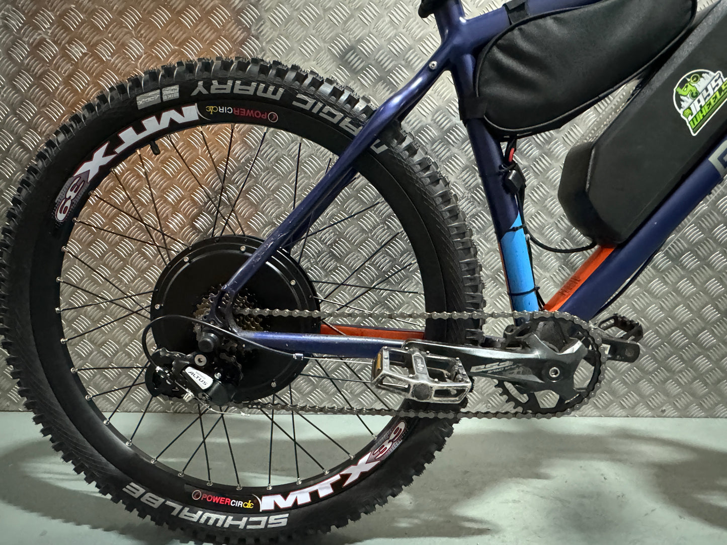 Boardman MHT 1000w 48v e bike