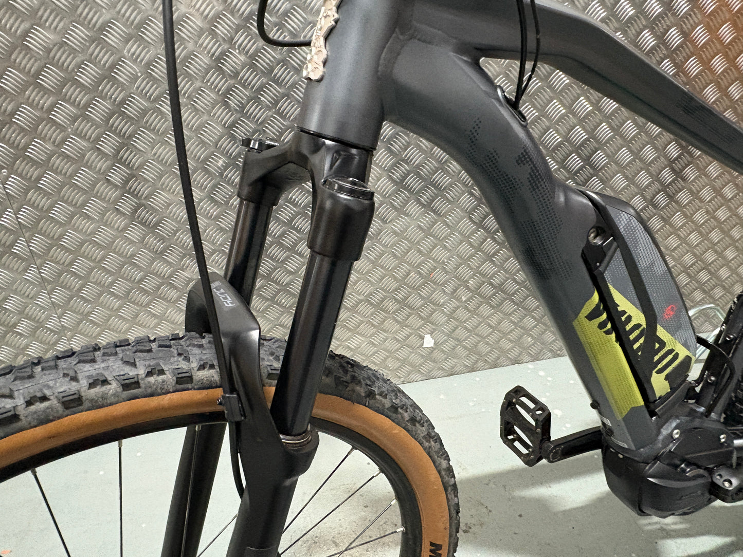 Voodoo bizango pedal assisted e bike