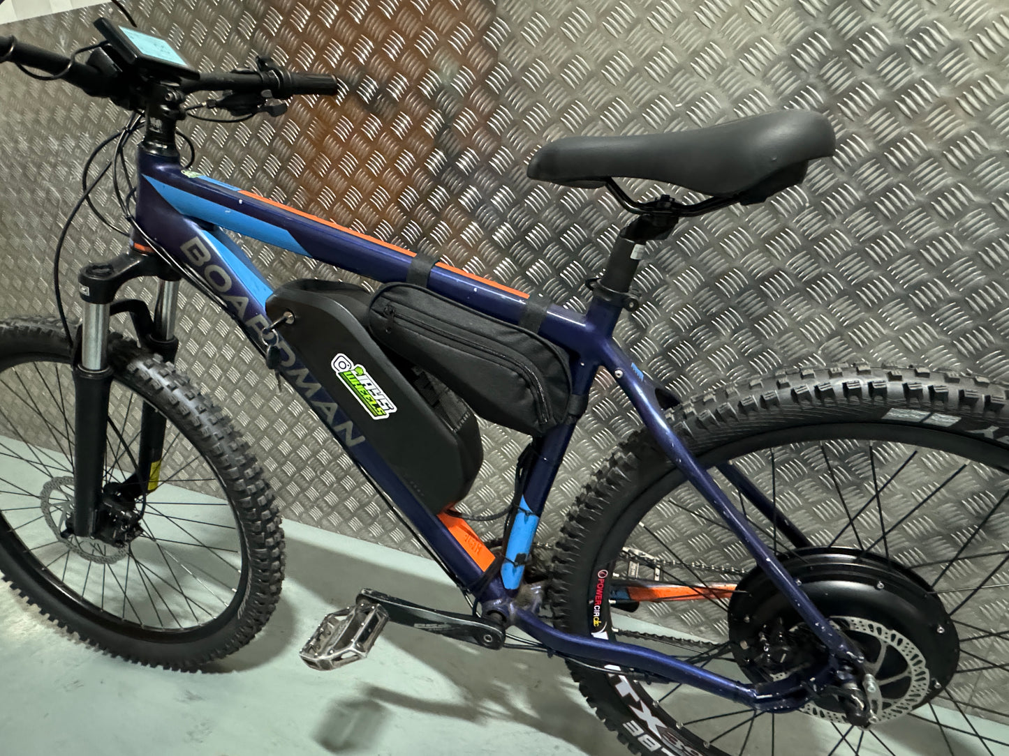 Boardman MHT 1000w 48v e bike