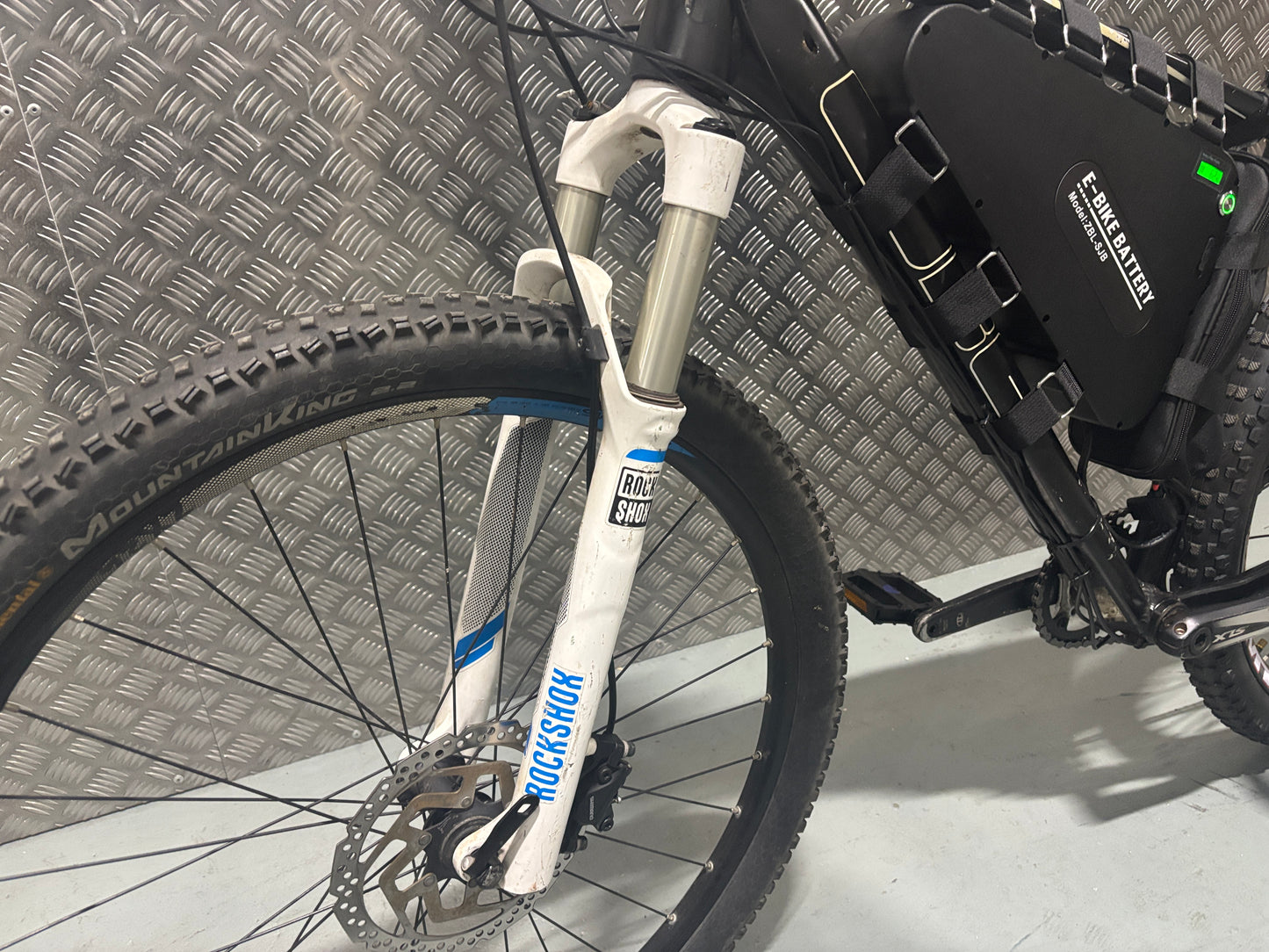 Cube LTD 1000w 48v electric e bike