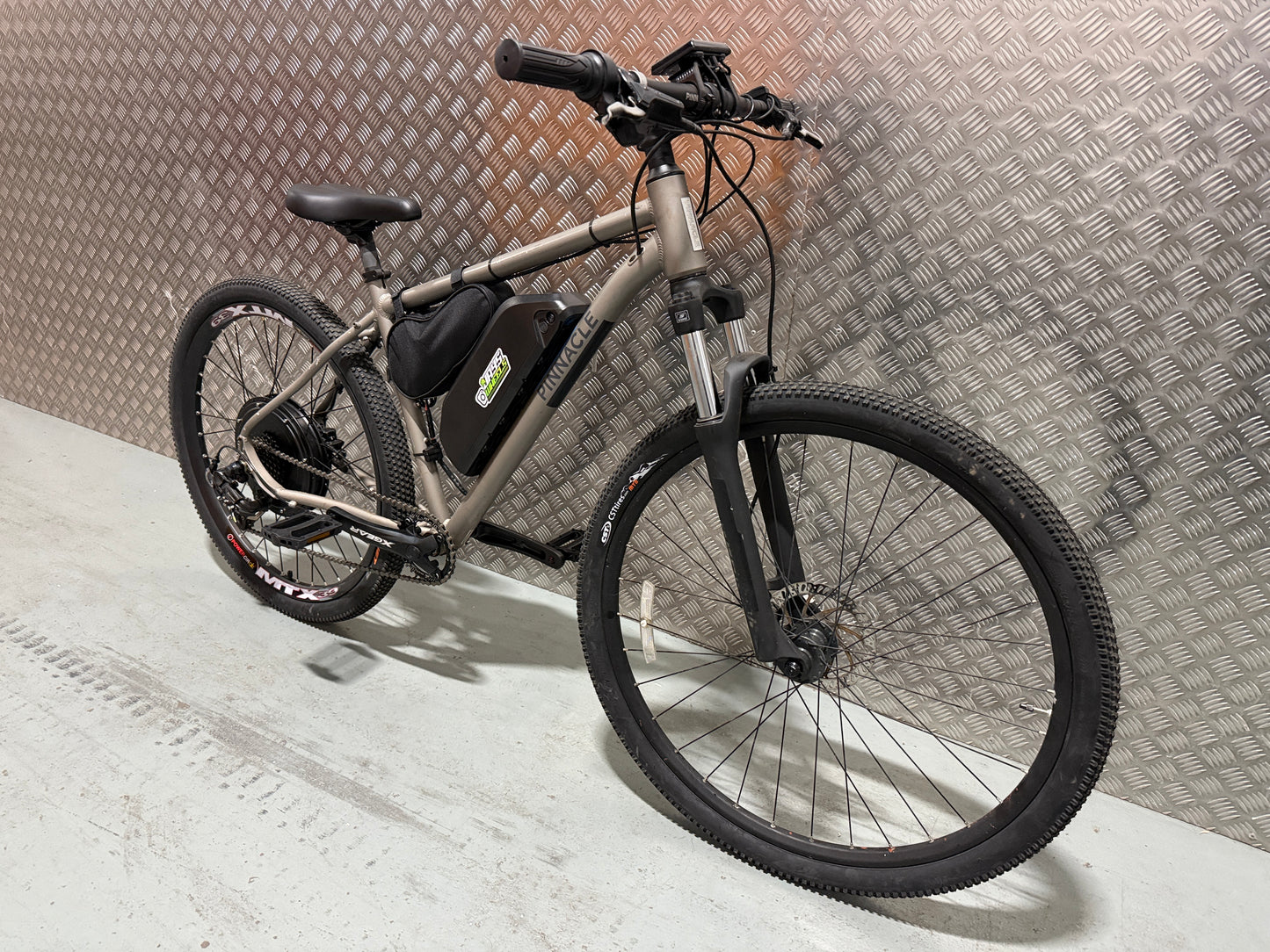 Pinnacle 1000w 48v electric e bike