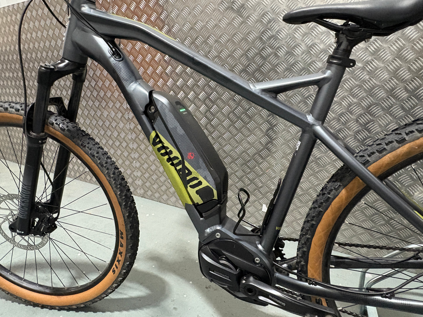 Voodoo bizango pedal assisted e bike