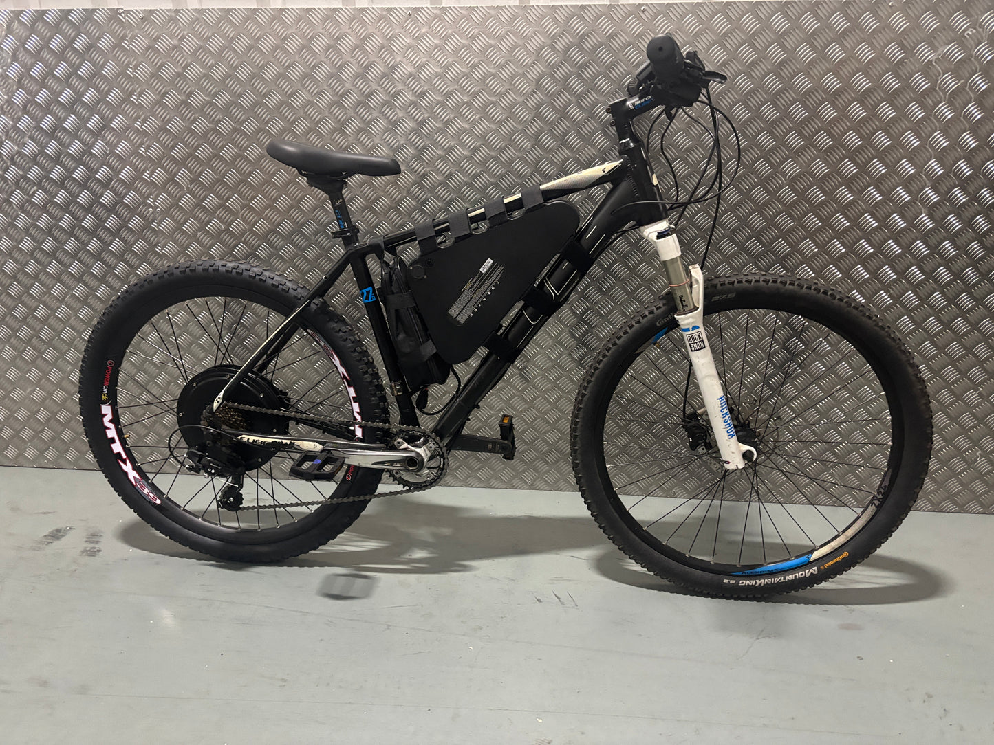 Cube LTD 1000w 48v electric e bike