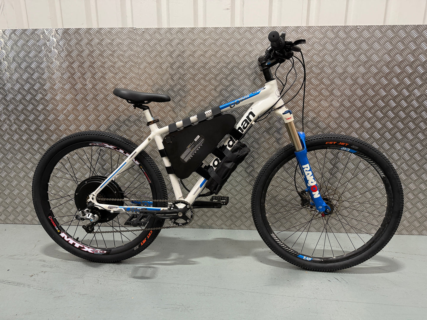 Boardman 1000w 48v 20ah electric e bike