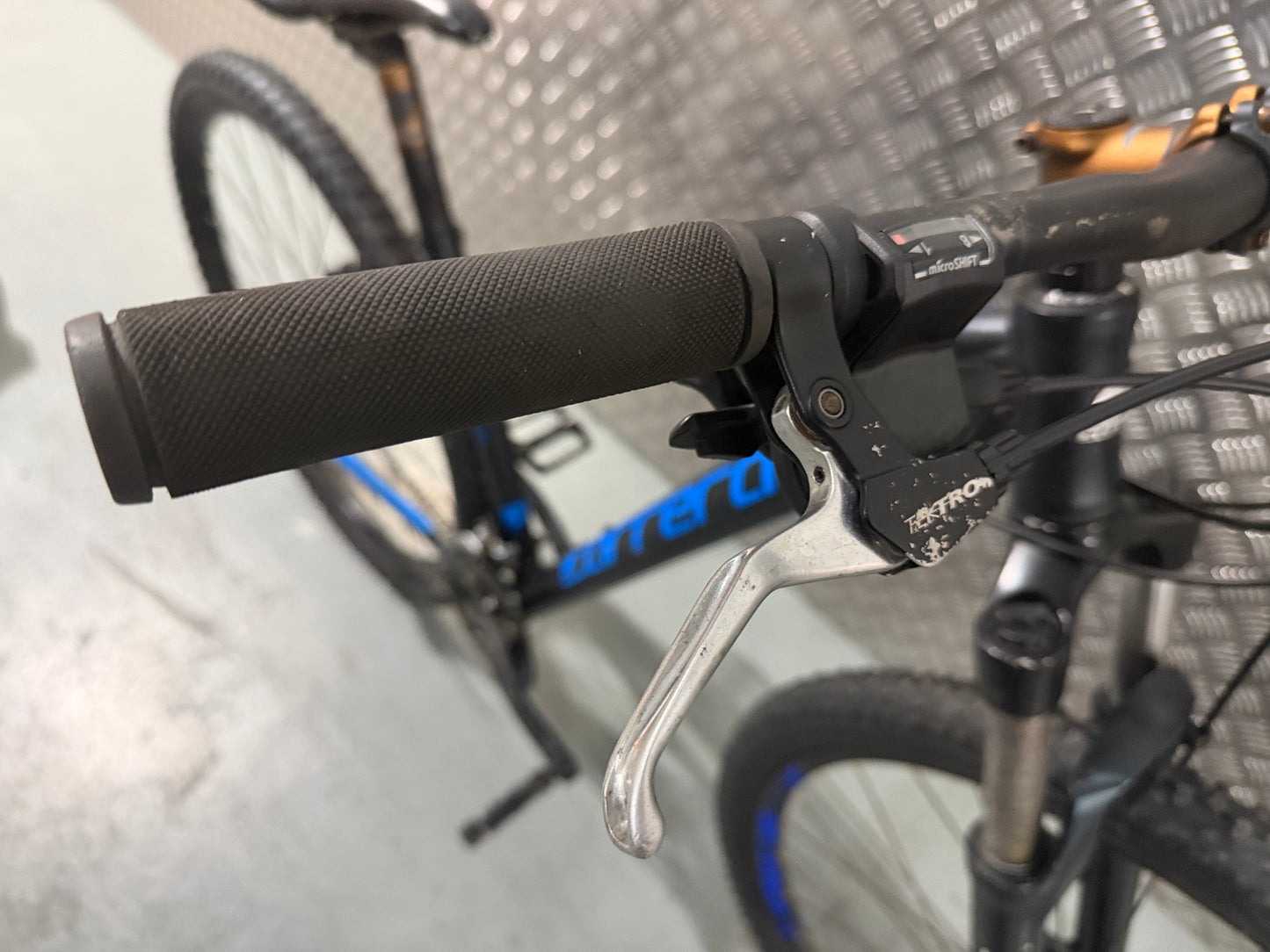 Carrera Sulcata Small Frame (16”) 29 inch wheels Mountain Bike Blue Black