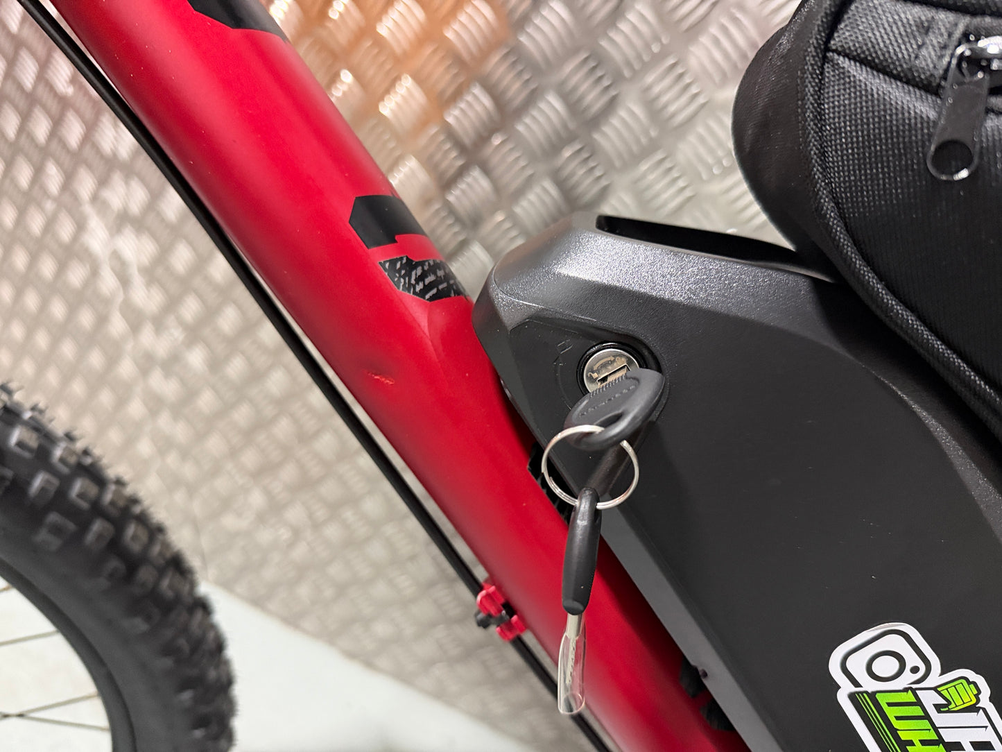 Voodoo wazoo 1000w 48v electric e bike