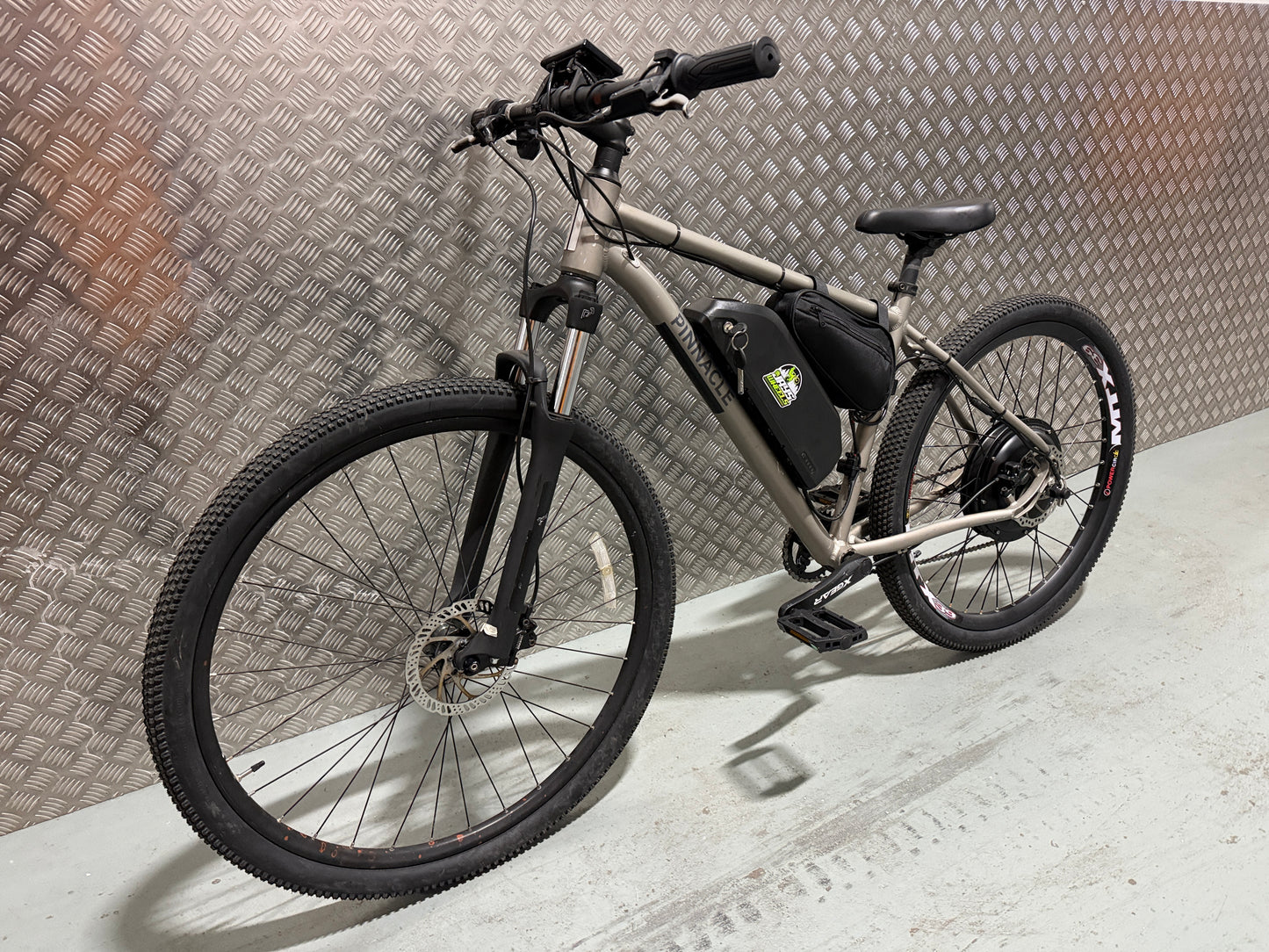 Pinnacle 1000w 48v electric e bike