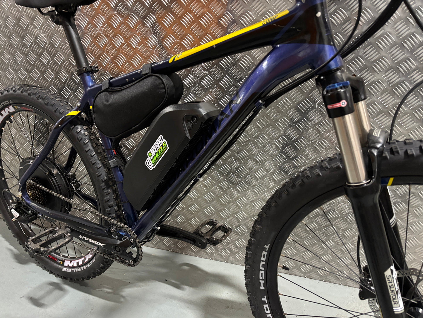 Boardman comp 1000w 48v electric e bike