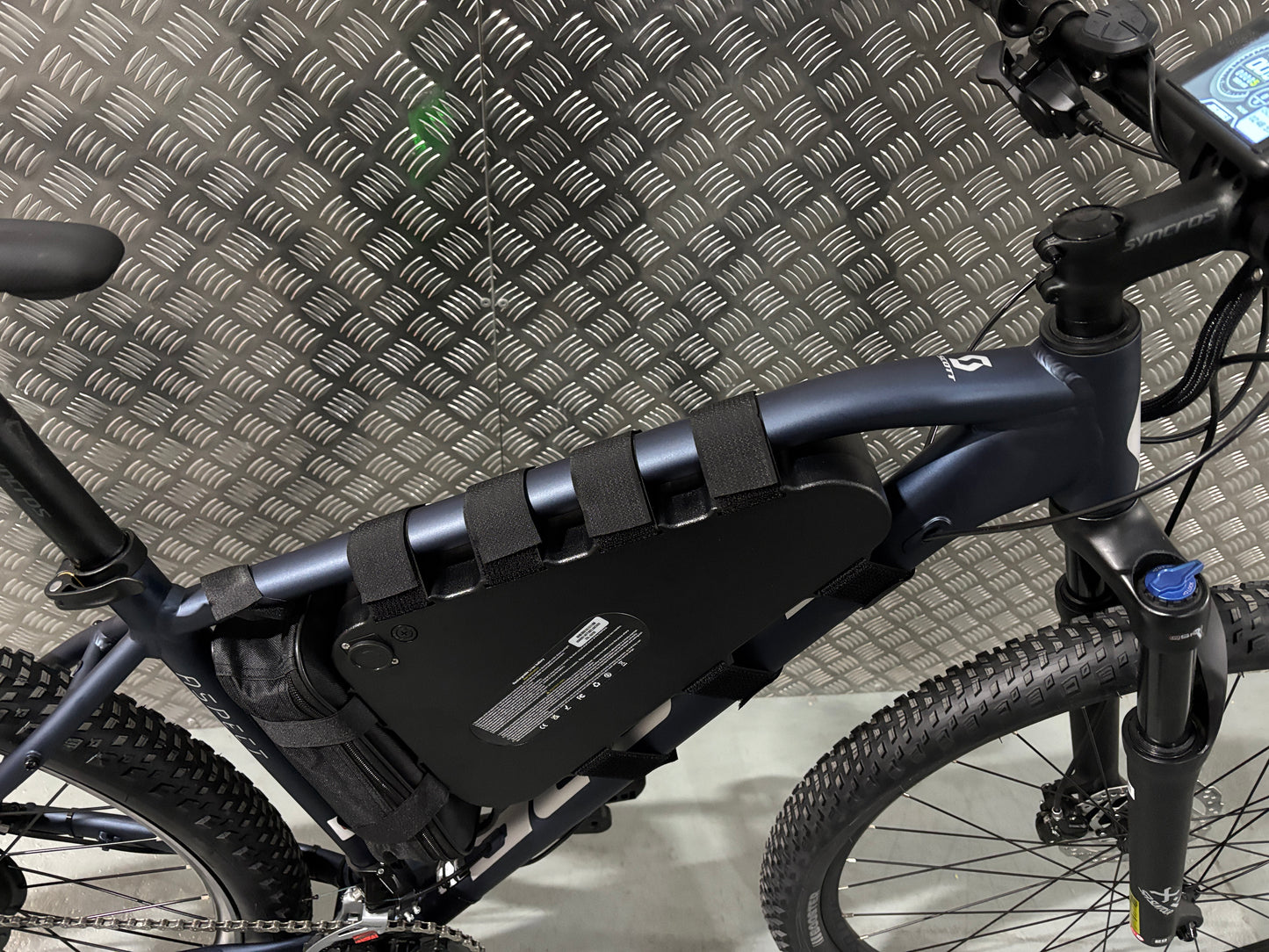 Scott aspect 2000w 52v e bike