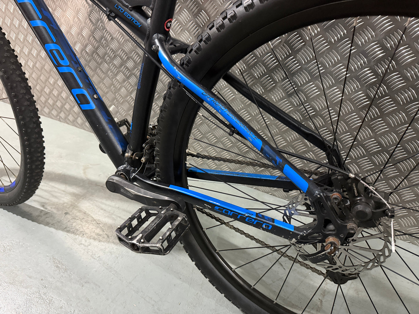 Carrera Sulcata Small Frame (16”) 29 inch wheels Mountain Bike Blue Black