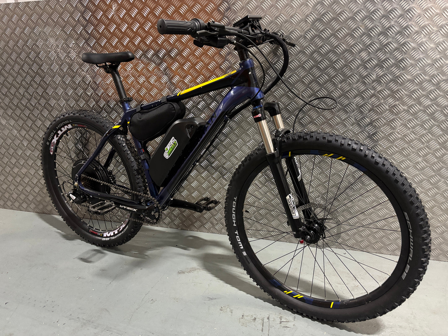 Boardman comp 1000w 48v electric e bike