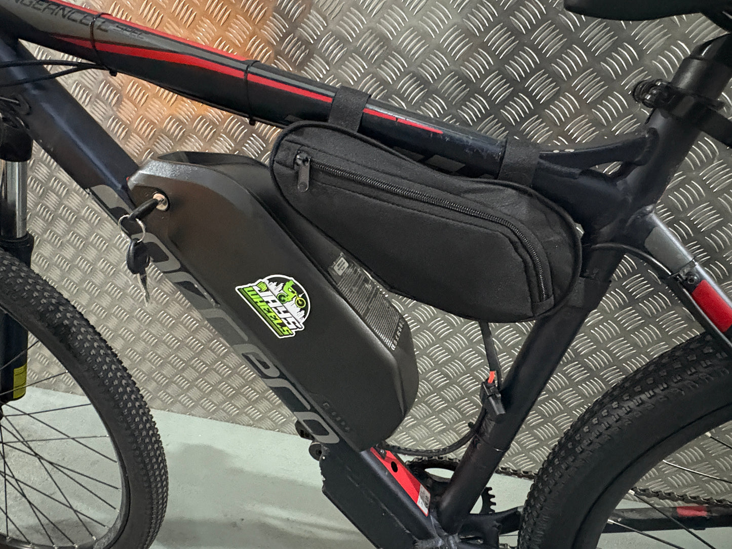 Carrera vengeance 1000w 48v e bike
